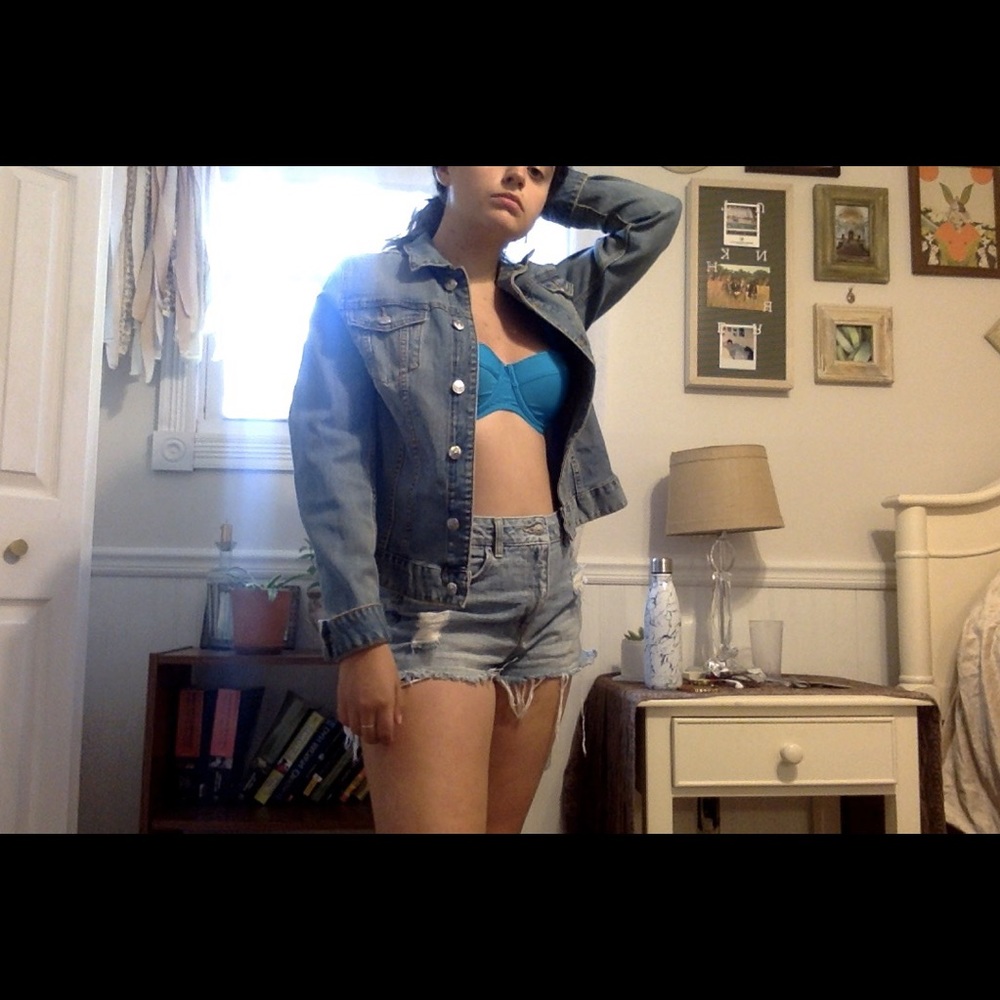 Jean jacket - Picture 4 of 4